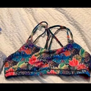 Floral  BP $25 used good condition - L